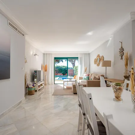 Retreat: Private Pool & Frontline Golf * Marbella