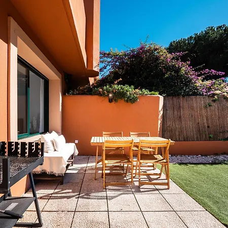Retreat: Private Pool & Frontline Golf