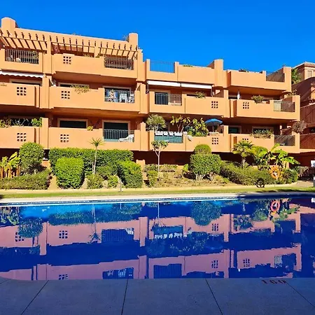 Апартаменты Retreat: Private Pool & Frontline Golf *